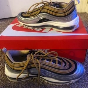 black and gold air max 97s